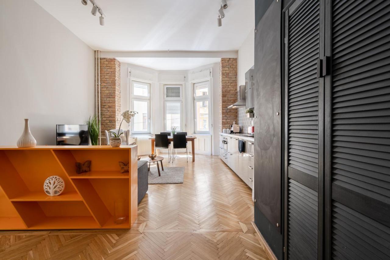 W24- Boutique Apartments, Best Location. By Bqa Budapest Exterior photo