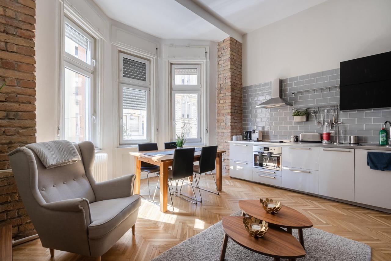 W24- Boutique Apartments, Best Location. By Bqa Budapest Exterior photo